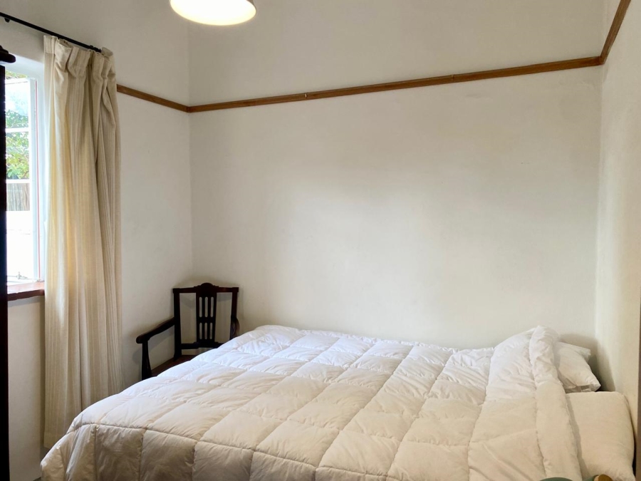 2 Bedroom Property for Sale in Vredehoek Western Cape